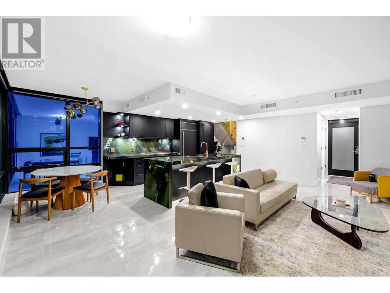 205 1455 HOWE STREET, Vancouver, BC, V6Z 1C2, Canada, 2 Bedrooms Bedrooms, ,Residential,For Sale,205 1455 HOWE STREET,1605286