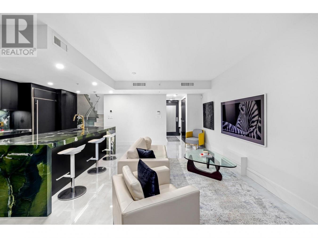 205 1455 HOWE STREET, Vancouver, BC, V6Z 1C2, Canada, 2 Bedrooms Bedrooms, ,Residential,For Sale,205 1455 HOWE STREET,1605286