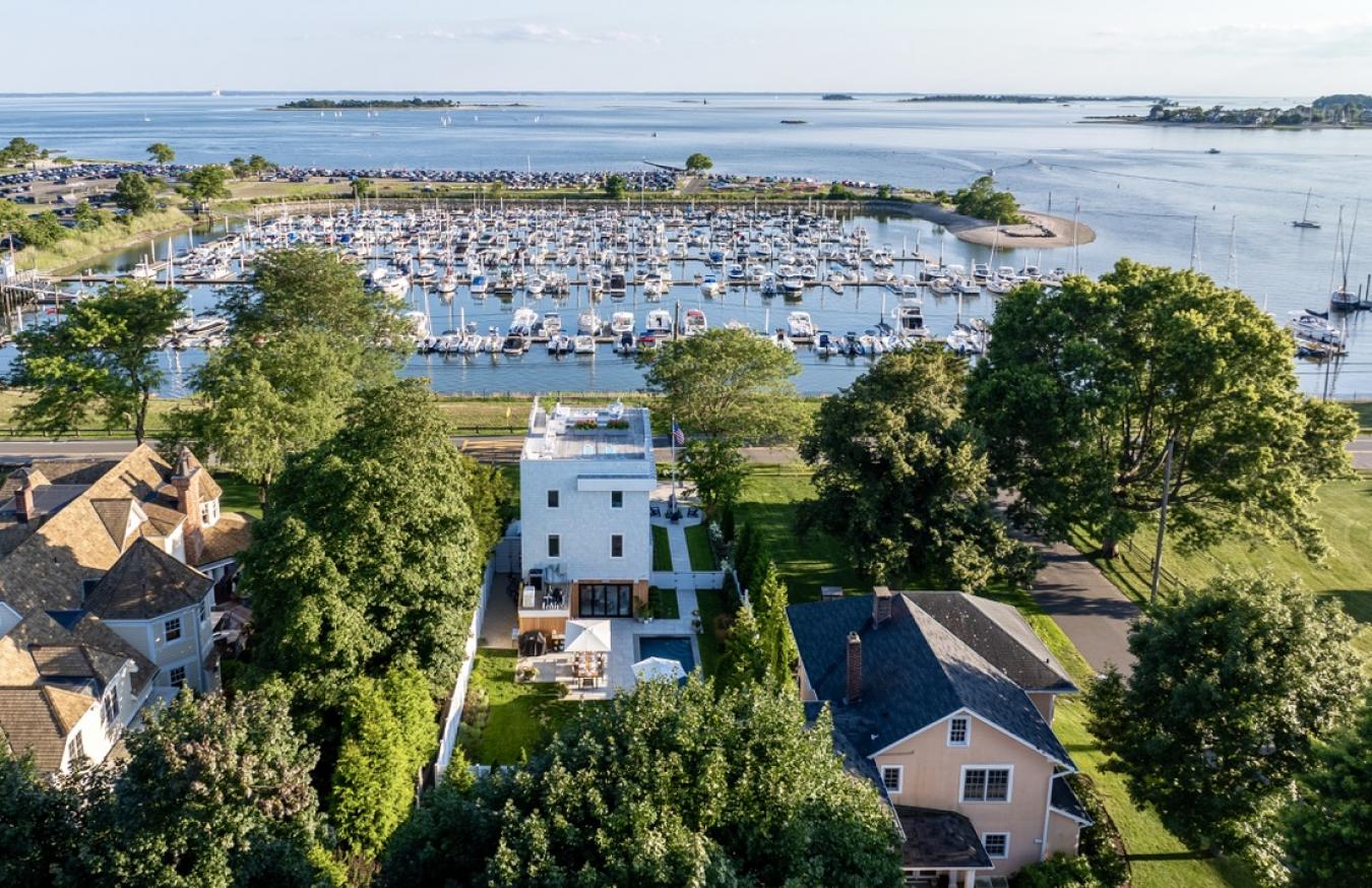 WESTPORT, Connecticut, 06880, United States, 4 Bedrooms Bedrooms, ,3 BathroomsBathrooms,Residential,For Sale,1765245