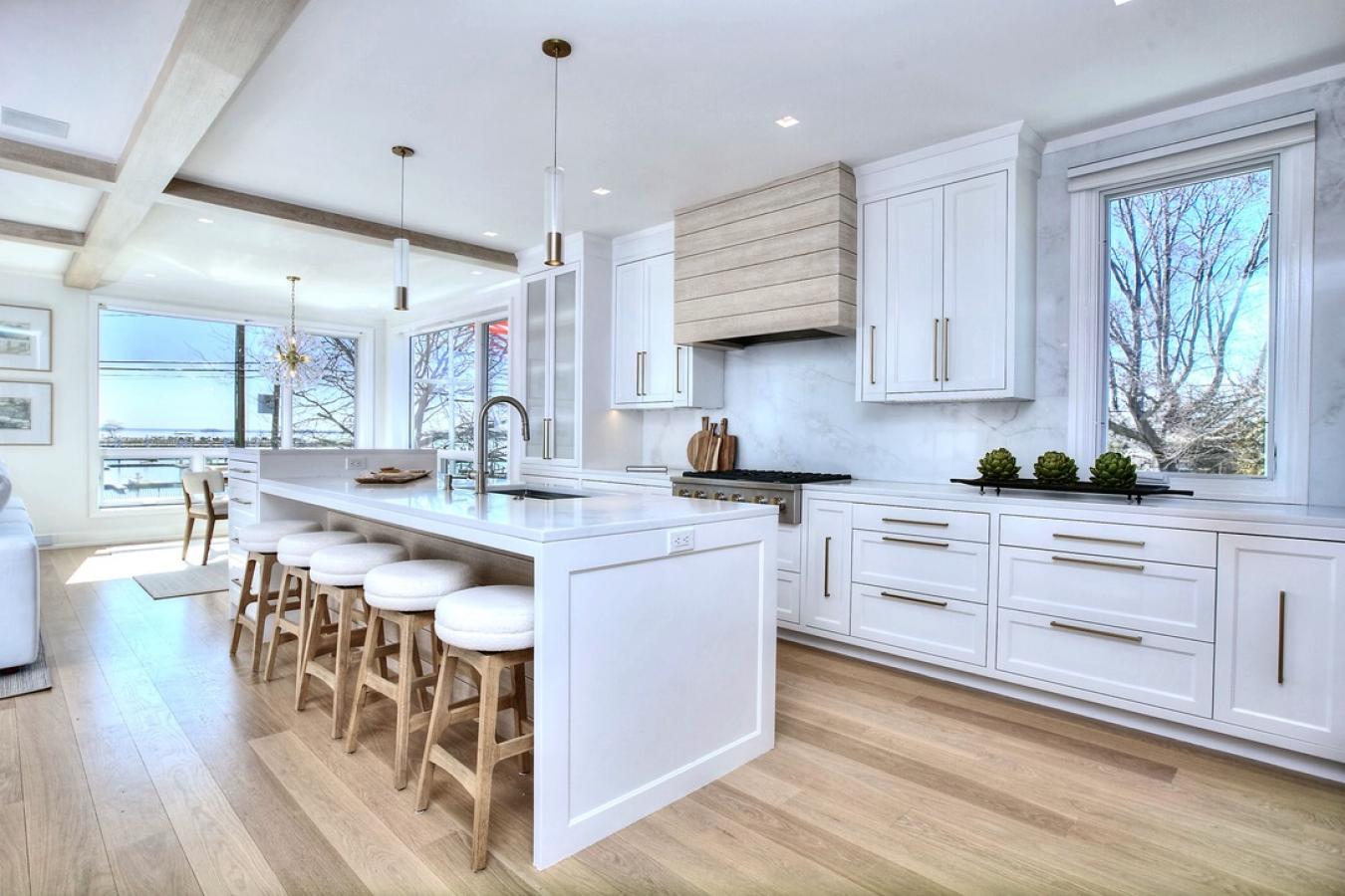 WESTPORT, Connecticut, 06880, United States, 4 Bedrooms Bedrooms, ,3 BathroomsBathrooms,Residential,For Sale,1765245