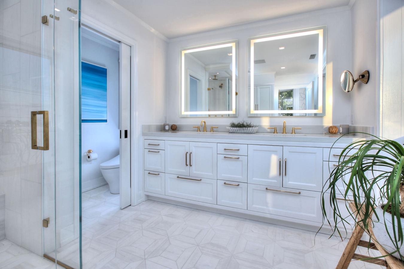 WESTPORT, Connecticut, 06880, United States, 4 Bedrooms Bedrooms, ,3 BathroomsBathrooms,Residential,For Sale,1765245