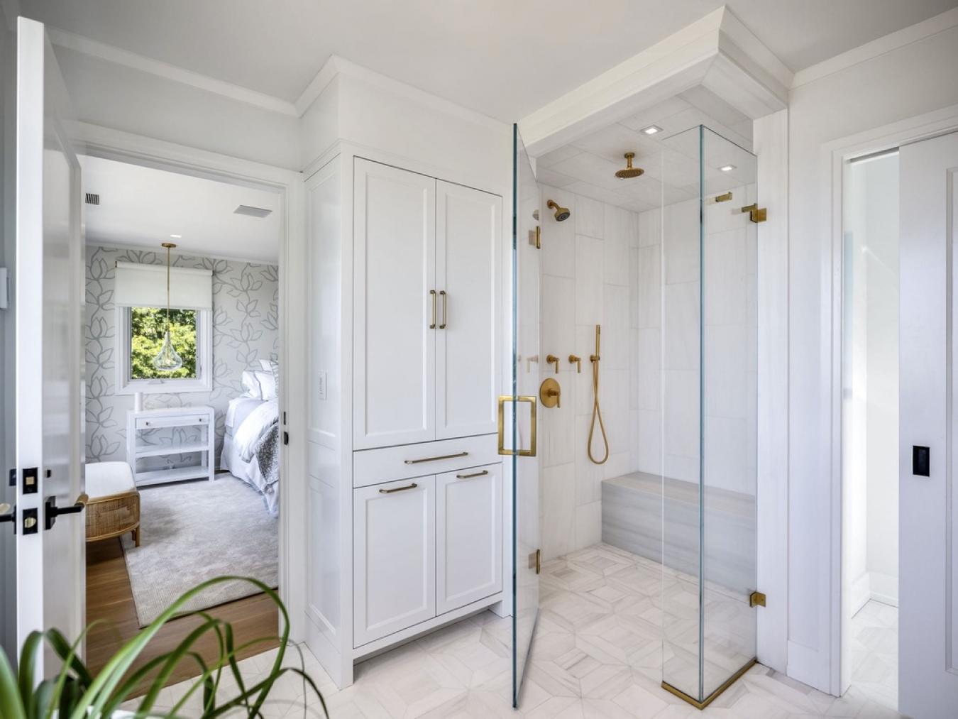 WESTPORT, Connecticut, 06880, United States, 4 Bedrooms Bedrooms, ,3 BathroomsBathrooms,Residential,For Sale,1765245