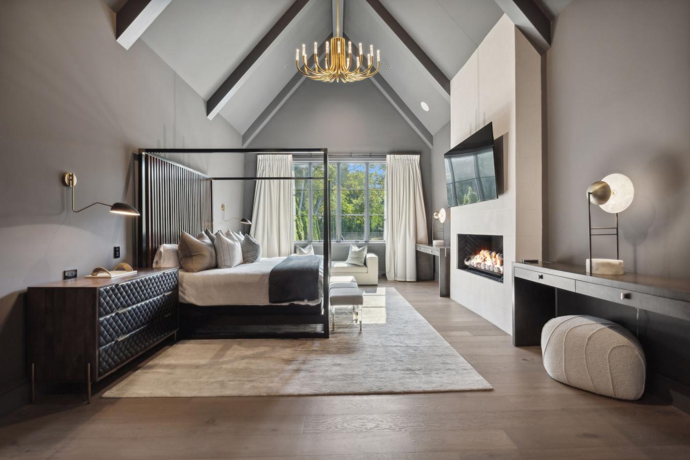 726 Vosswood Drive, Nashville, TN, 37205, United States, 5 Bedrooms Bedrooms, ,5 BathroomsBathrooms,Residential,For Sale,726 Vosswood Drive,1605267