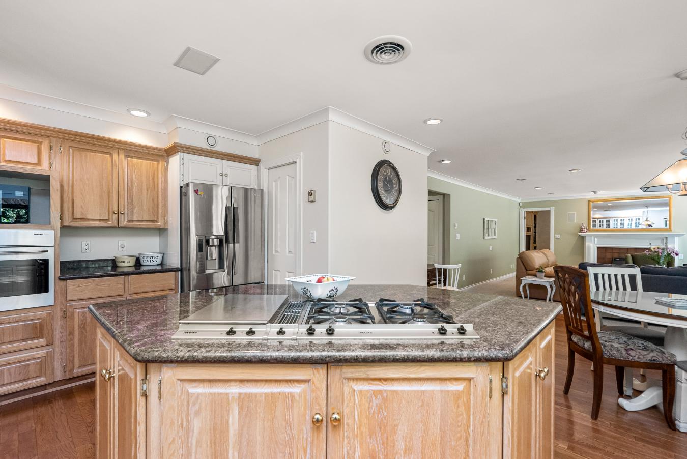 32586 VERDON WAY, Abbotsford, BC, V2T 7Y3, Canada, 6 Bedrooms Bedrooms, ,4 BathroomsBathrooms,Residential,For Sale,32586 VERDON WAY,1607993