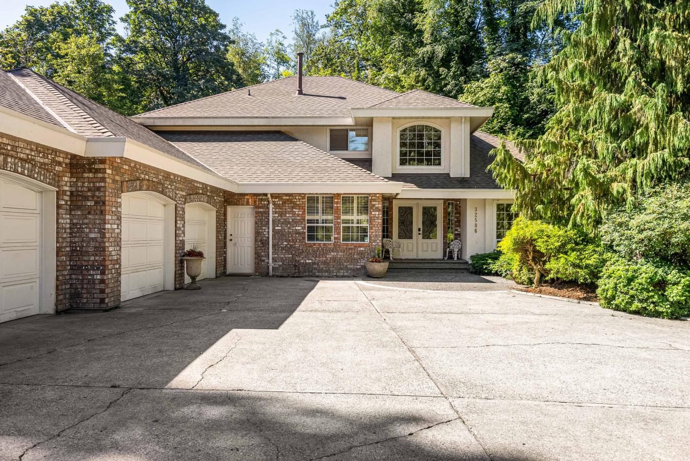32586 VERDON WAY, Abbotsford, BC, V2T 7Y3, Canada, 6 Bedrooms Bedrooms, ,4 BathroomsBathrooms,Residential,For Sale,32586 VERDON WAY,1607993