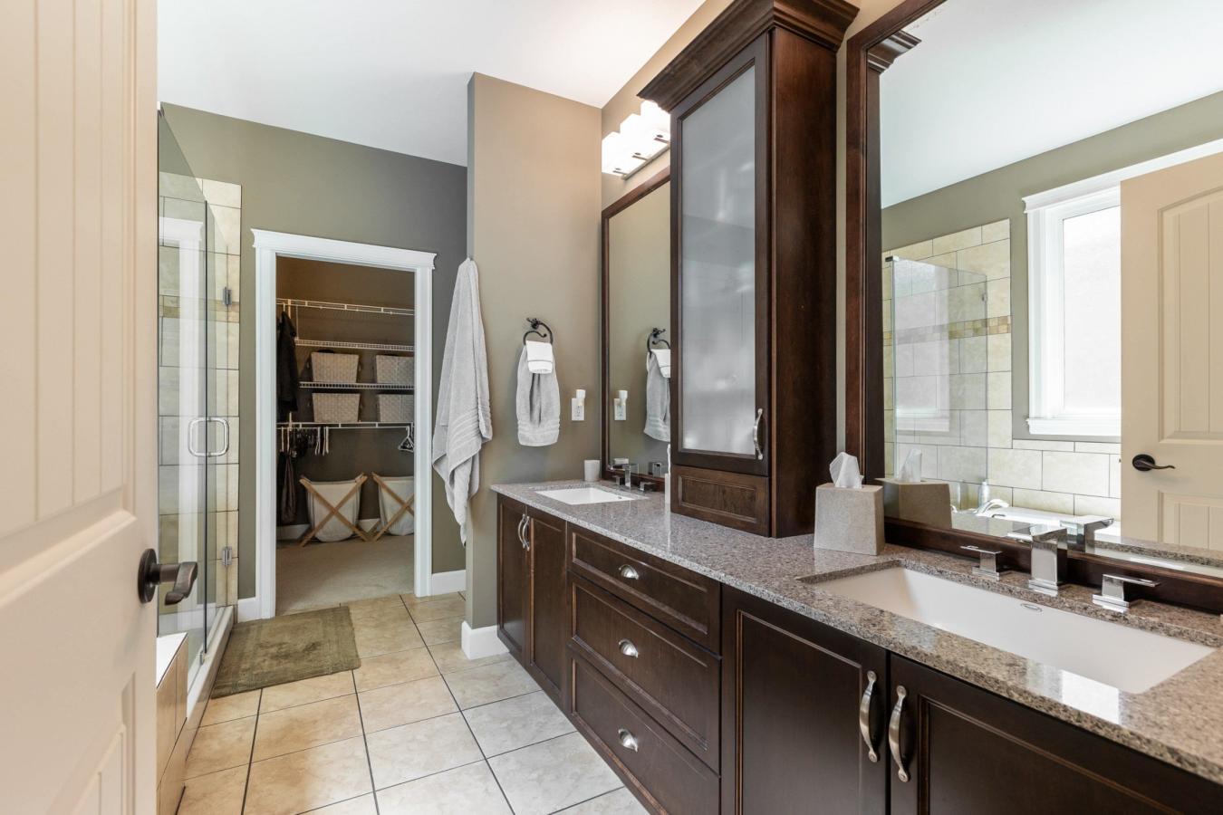 3800 GOLF COURSE DRIVE, Abbotsford, BC, V3G 0A7, Canada, 5 Bedrooms Bedrooms, ,4 BathroomsBathrooms,Residential,For Sale,3800 GOLF COURSE DRIVE,1607992
