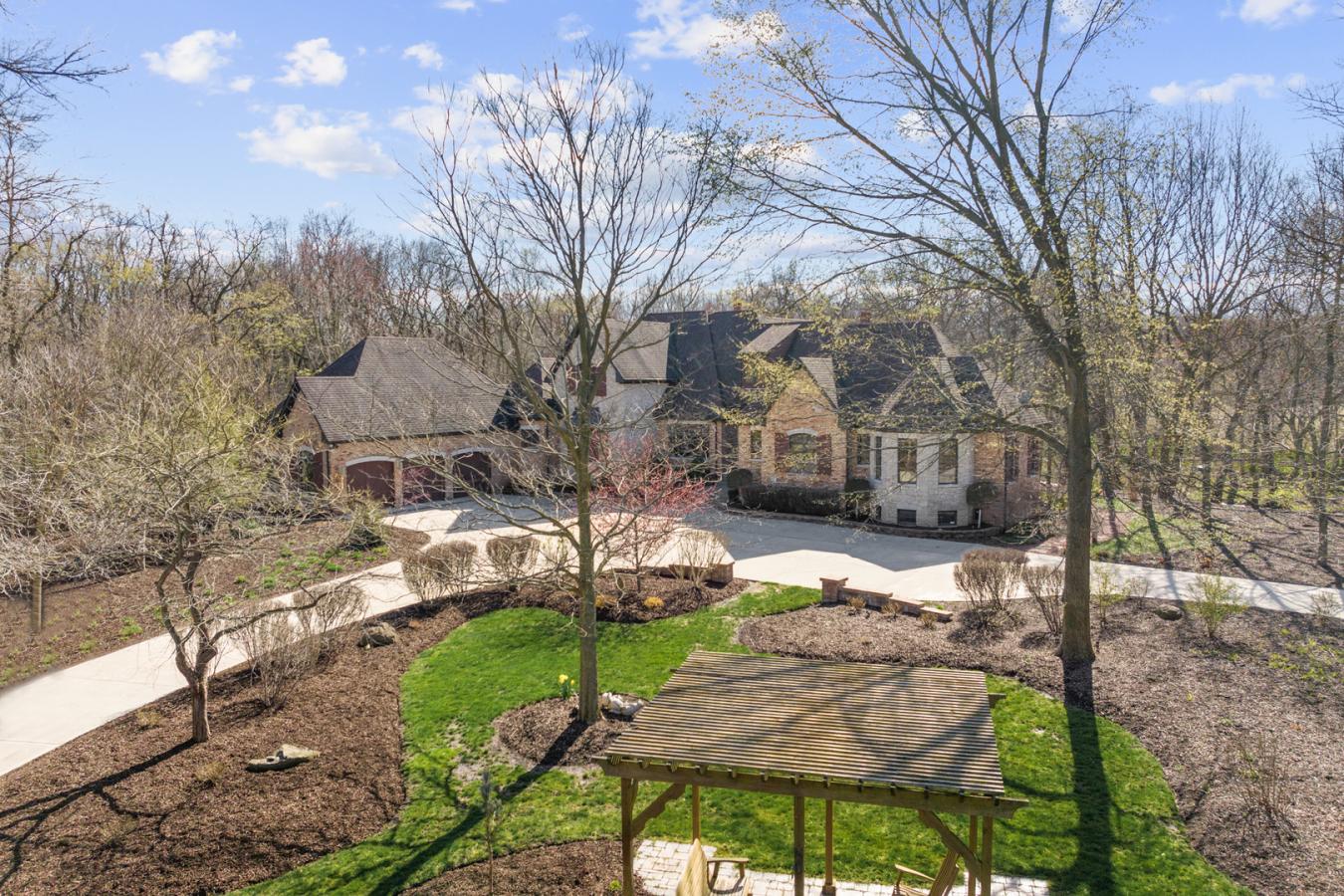 4965 Cemetery, Morris, IL, 60450, United States, 4 Bedrooms Bedrooms, ,3 BathroomsBathrooms,Residential,For Sale,4965 Cemetery,1607990