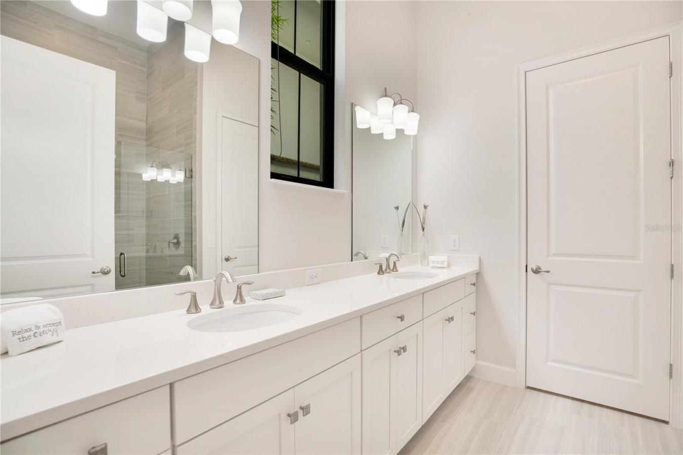 8125 VIA VITTORIA WAY, ORLANDO, Florida, 32819, United States, 4 Bedrooms Bedrooms, ,4 BathroomsBathrooms,Residential,For Sale,8125 VIA VITTORIA WAY,1608332