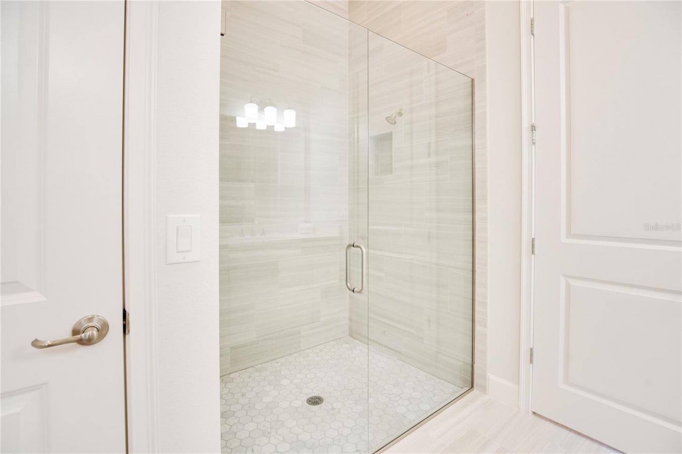 8125 VIA VITTORIA WAY, ORLANDO, Florida, 32819, United States, 4 Bedrooms Bedrooms, ,4 BathroomsBathrooms,Residential,For Sale,8125 VIA VITTORIA WAY,1608332