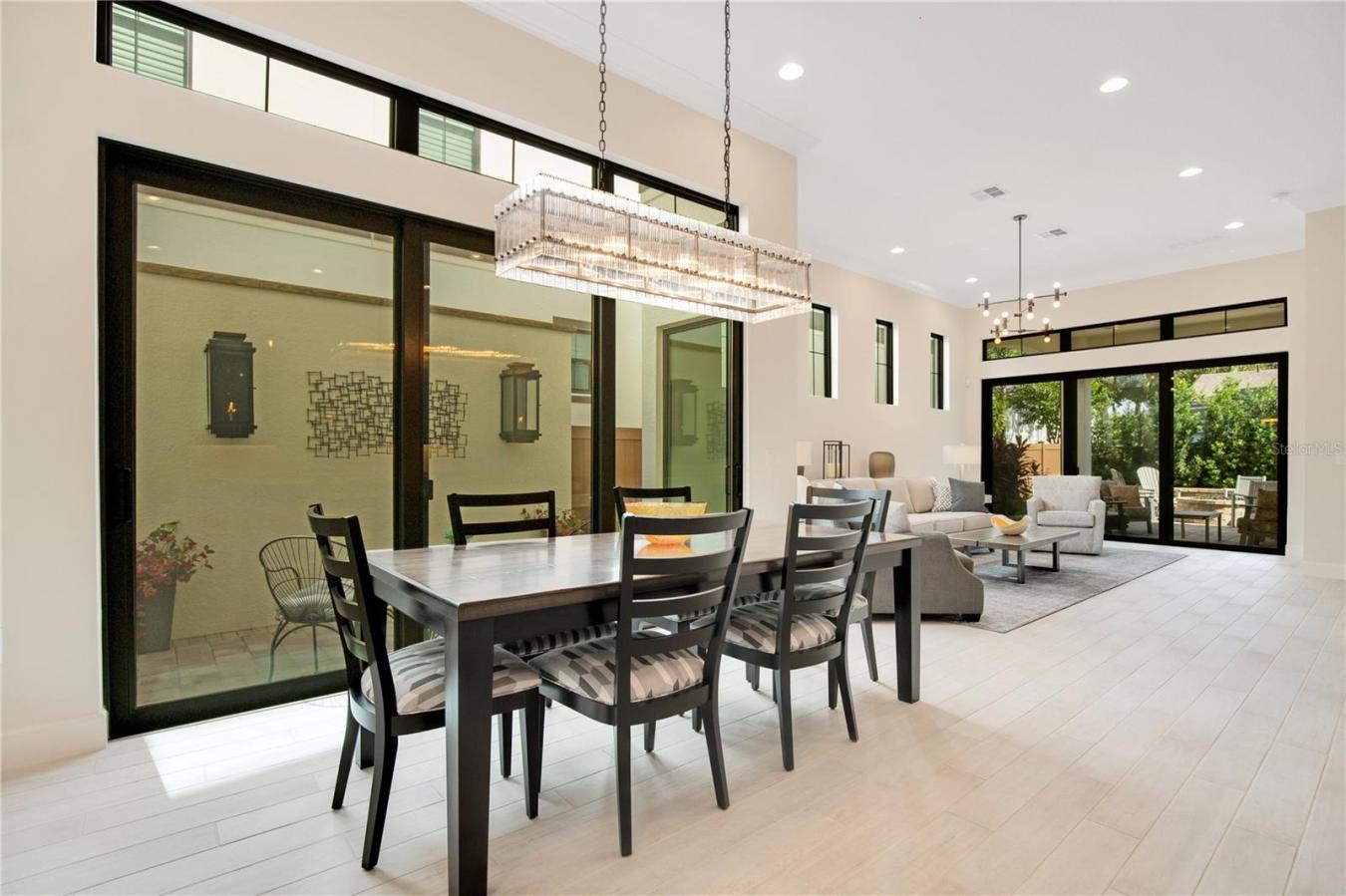 8125 VIA VITTORIA WAY, ORLANDO, Florida, 32819, United States, 4 Bedrooms Bedrooms, ,4 BathroomsBathrooms,Residential,For Sale,8125 VIA VITTORIA WAY,1608332