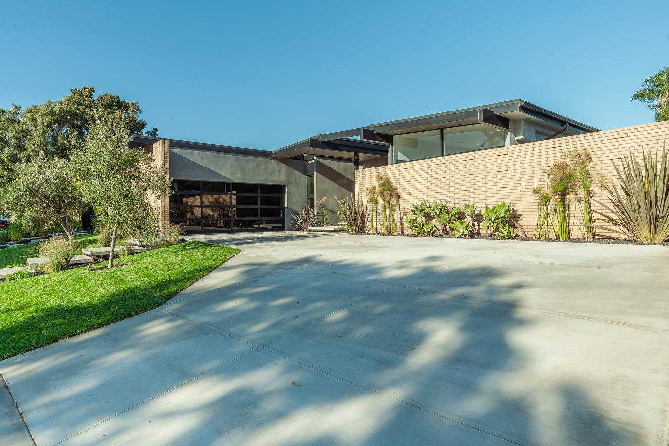 4508 Mount Vernon Drive, Los Angeles, CA, 90043, United States, 3 Bedrooms Bedrooms, ,3 BathroomsBathrooms,Residential,For Sale,4508 Mount Vernon Drive,1617551