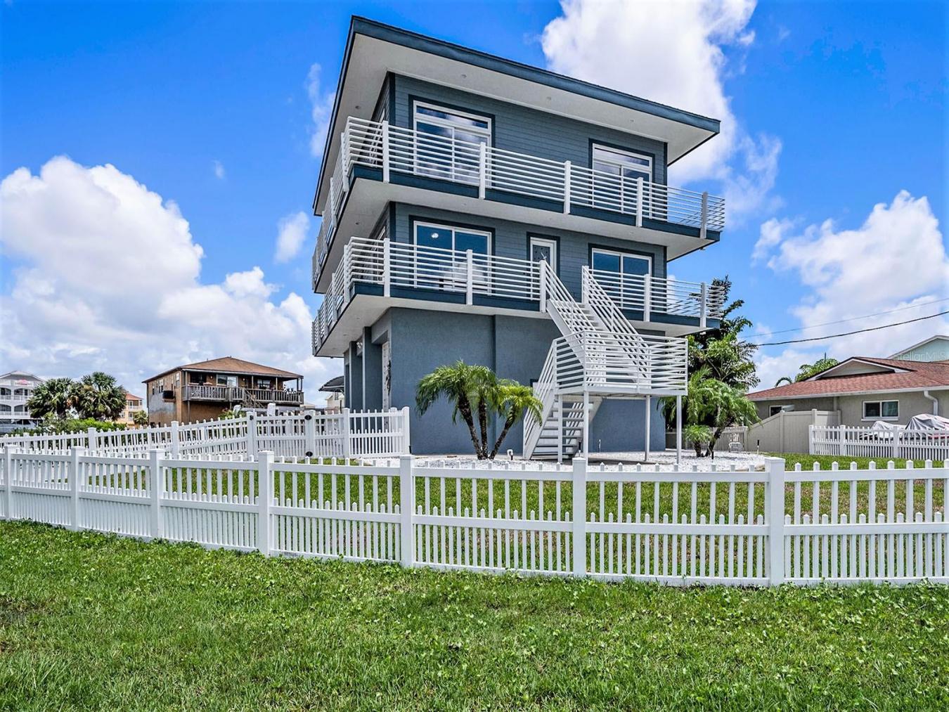 6236 LONNIE LEE LANE, HUDSON, Florida, 34667, United States, 4 Bedrooms Bedrooms, ,4 BathroomsBathrooms,Residential,For Sale,6236 LONNIE LEE LANE,1608306