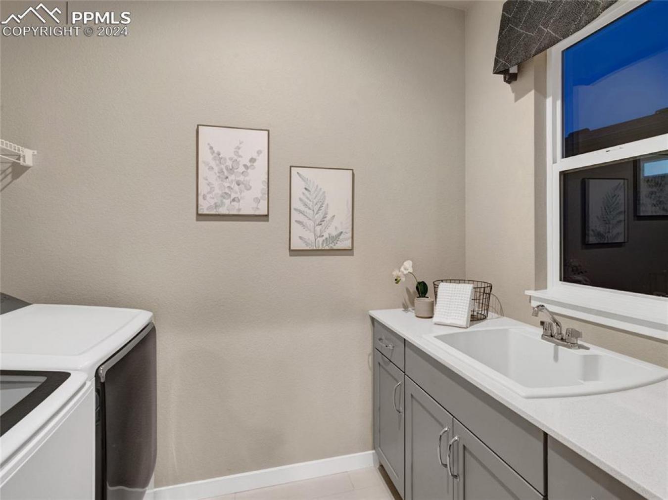 10607 Sky Pond Ln, Colorado Springs, CO, 80924, United States, 5 Bedrooms Bedrooms, ,4 BathroomsBathrooms,Residential,For Sale,10607 Sky Pond Ln,1616874