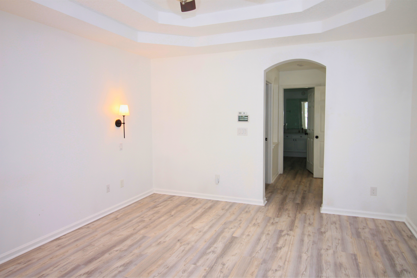 Welcome to your dream home-an impeccably remodeled 4-bedroom, 3-bathro – image 6