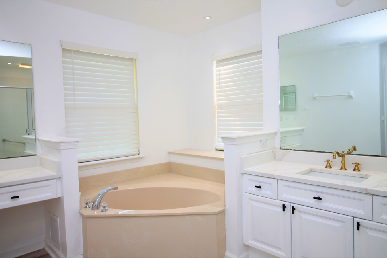 Welcome to your dream home-an impeccably remodeled 4-bedroom, 3-bathro – image 7