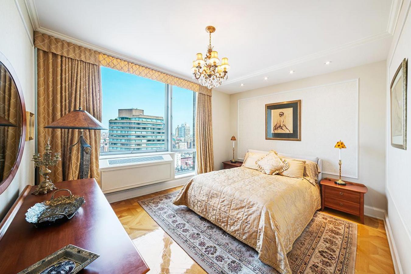 1965 Broadway, New York, NY, 10023, United States, 5 Bedrooms Bedrooms, ,4 BathroomsBathrooms,Residential,For Sale,1965 Broadway,1617544
