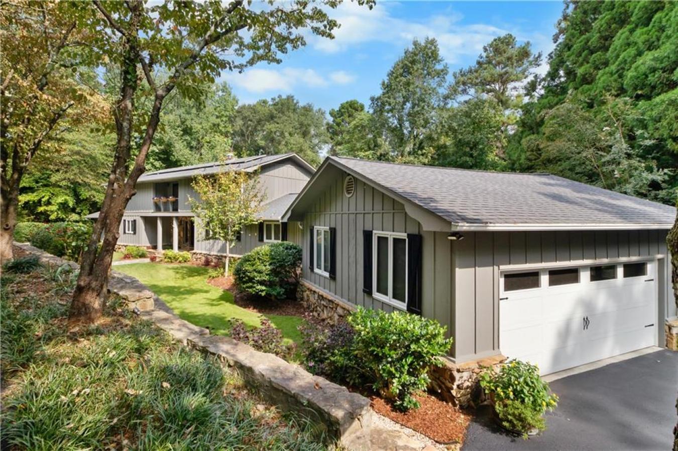 212 Middleton Shores, Anderson, SC, 29621, United States, 3 Bedrooms Bedrooms, ,5 BathroomsBathrooms,Residential,For Sale,212 Middleton Shores,1617909