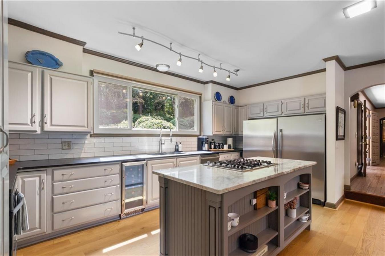 212 Middleton Shores, Anderson, SC, 29621, United States, 3 Bedrooms Bedrooms, ,5 BathroomsBathrooms,Residential,For Sale,212 Middleton Shores,1617909