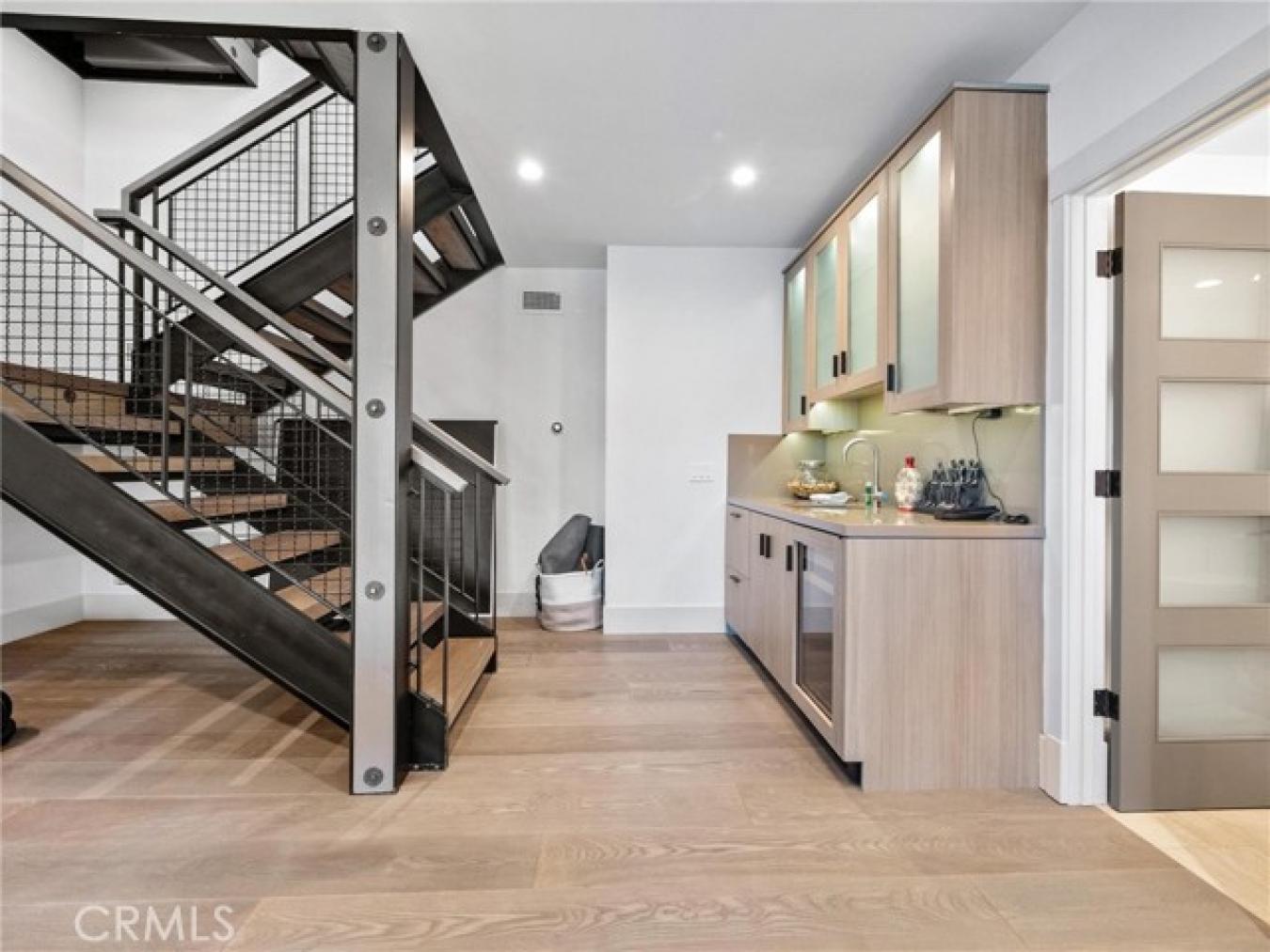 496 North State Highway 173, Lake Arrowhead, CA, 92352, United States, 6 Bedrooms Bedrooms, ,5 BathroomsBathrooms,Residential,For Sale,496 North State Highway 173,1618276