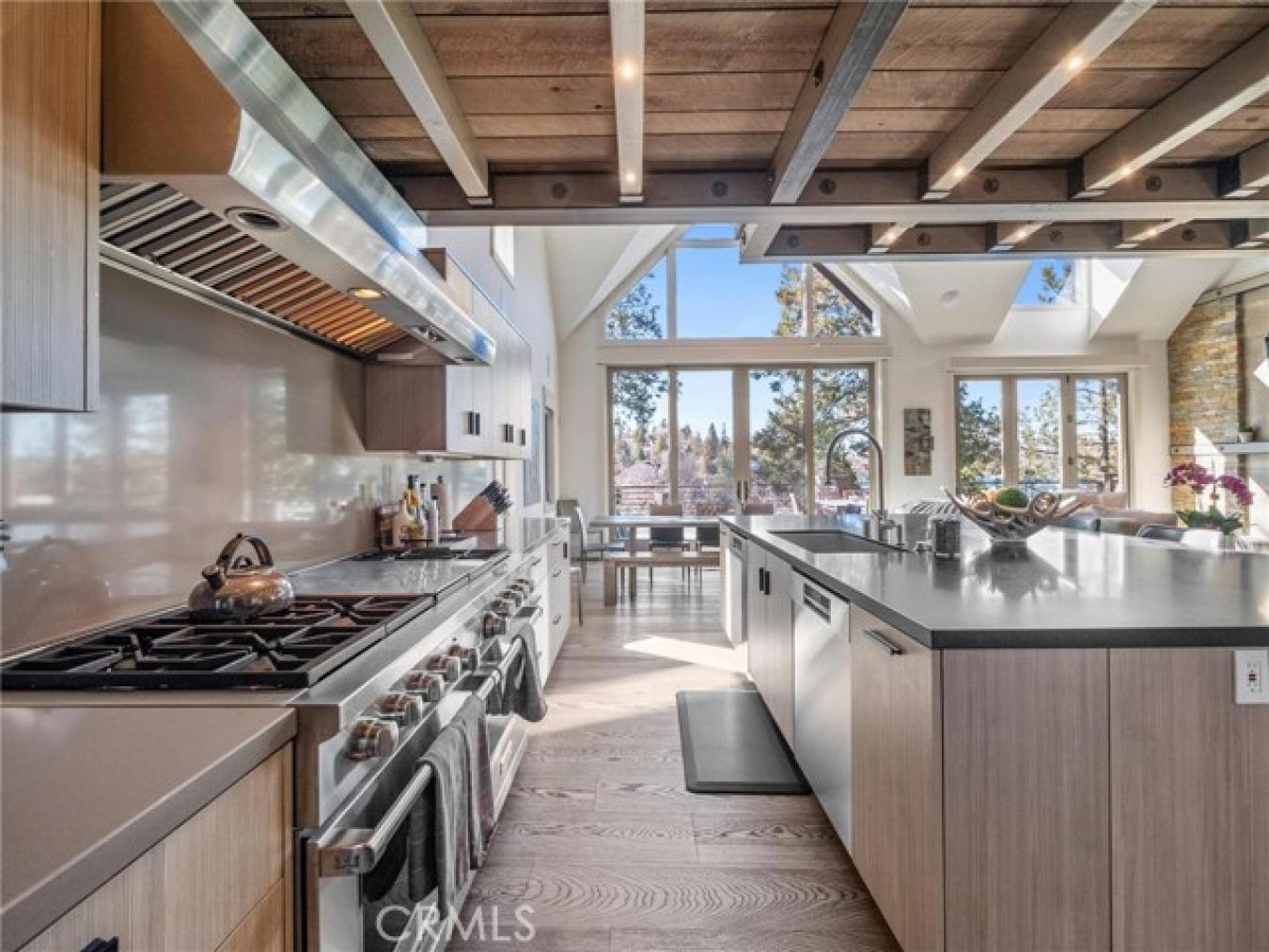 496 North State Highway 173, Lake Arrowhead, CA, 92352, United States, 6 Bedrooms Bedrooms, ,5 BathroomsBathrooms,Residential,For Sale,496 North State Highway 173,1618276