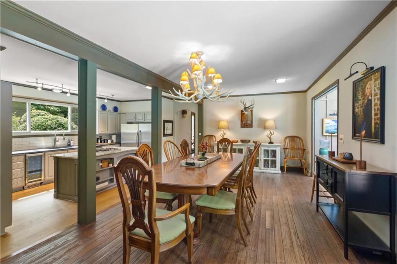 212 Middleton Shores Drive, Anderson, SC, 29621, United States, 3 Bedrooms Bedrooms, ,5 BathroomsBathrooms,Residential,For Sale,212 Middleton Shores Drive,1633513