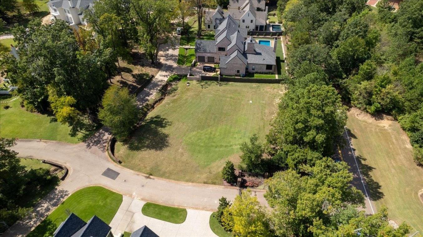 Build the home of your dreams in the Exclusive Gated Luxury Community – image 2
