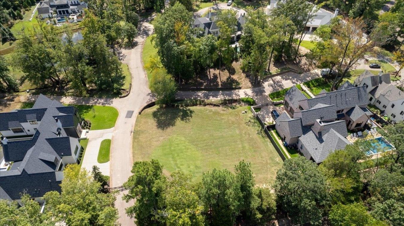 Build the home of your dreams in the Exclusive Gated Luxury Community – image 3