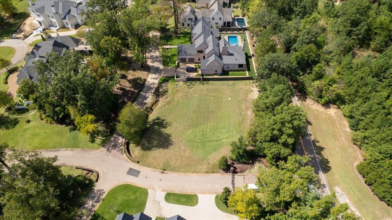 Build the home of your dreams in the Exclusive Gated Luxury Community – image 5