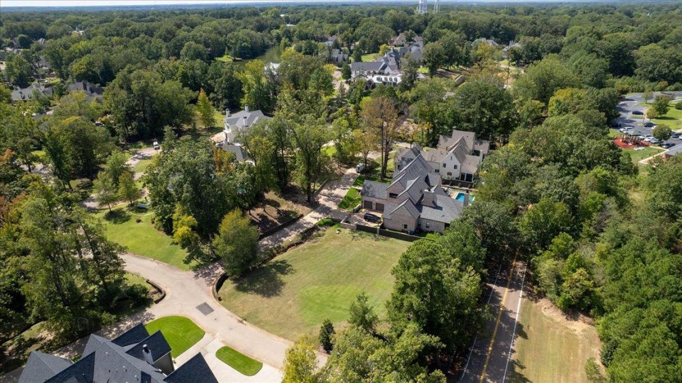 Build the home of your dreams in the Exclusive Gated Luxury Community – image 9