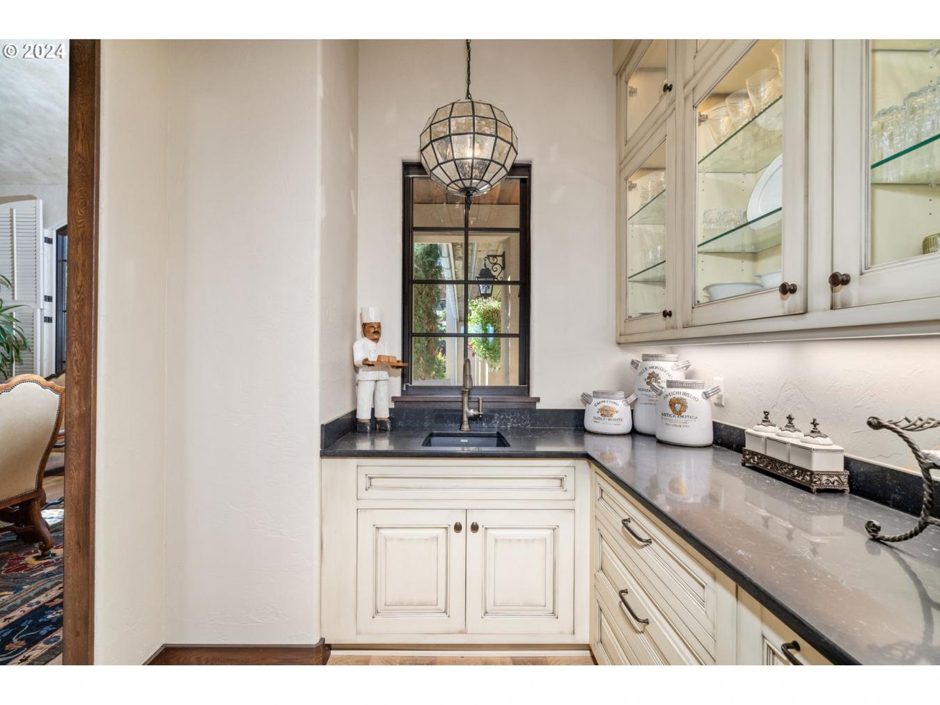 26590 SW FRENCH OAK DRIVE, WestLinn, Oregon, 97068, United States, 4 Bedrooms Bedrooms, ,4 BathroomsBathrooms,Residential,For Sale,26590 SW FRENCH OAK DRIVE,1636122