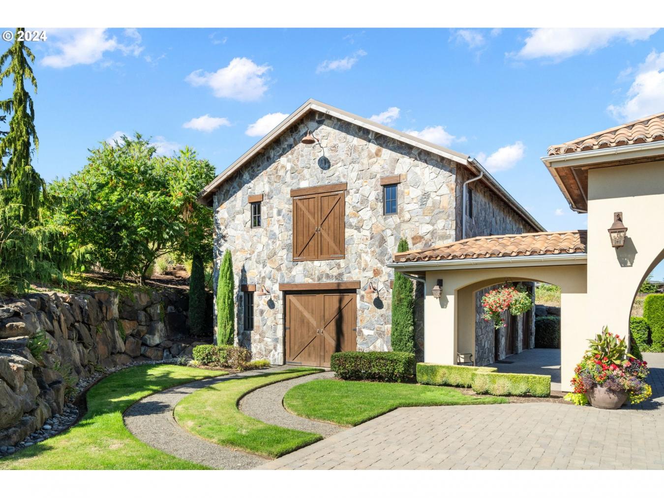 26590 SW FRENCH OAK DRIVE, WestLinn, Oregon, 97068, United States, 4 Bedrooms Bedrooms, ,4 BathroomsBathrooms,Residential,For Sale,26590 SW FRENCH OAK DRIVE,1636122