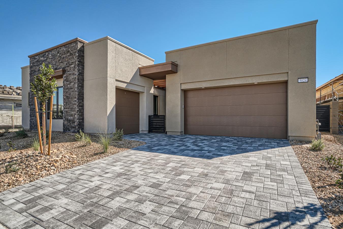 Beautiful brand new, never lived in single story Pulte home with 4 bed – image 1