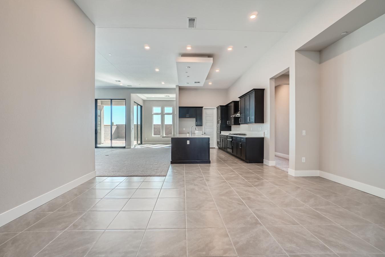 Beautiful brand new, never lived in single story Pulte home with 4 bed – image 4