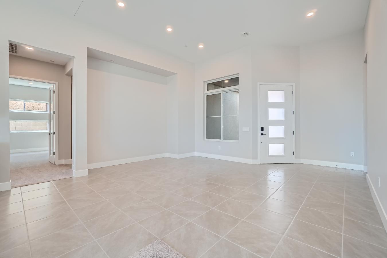 Beautiful brand new, never lived in single story Pulte home with 4 bed – image 6