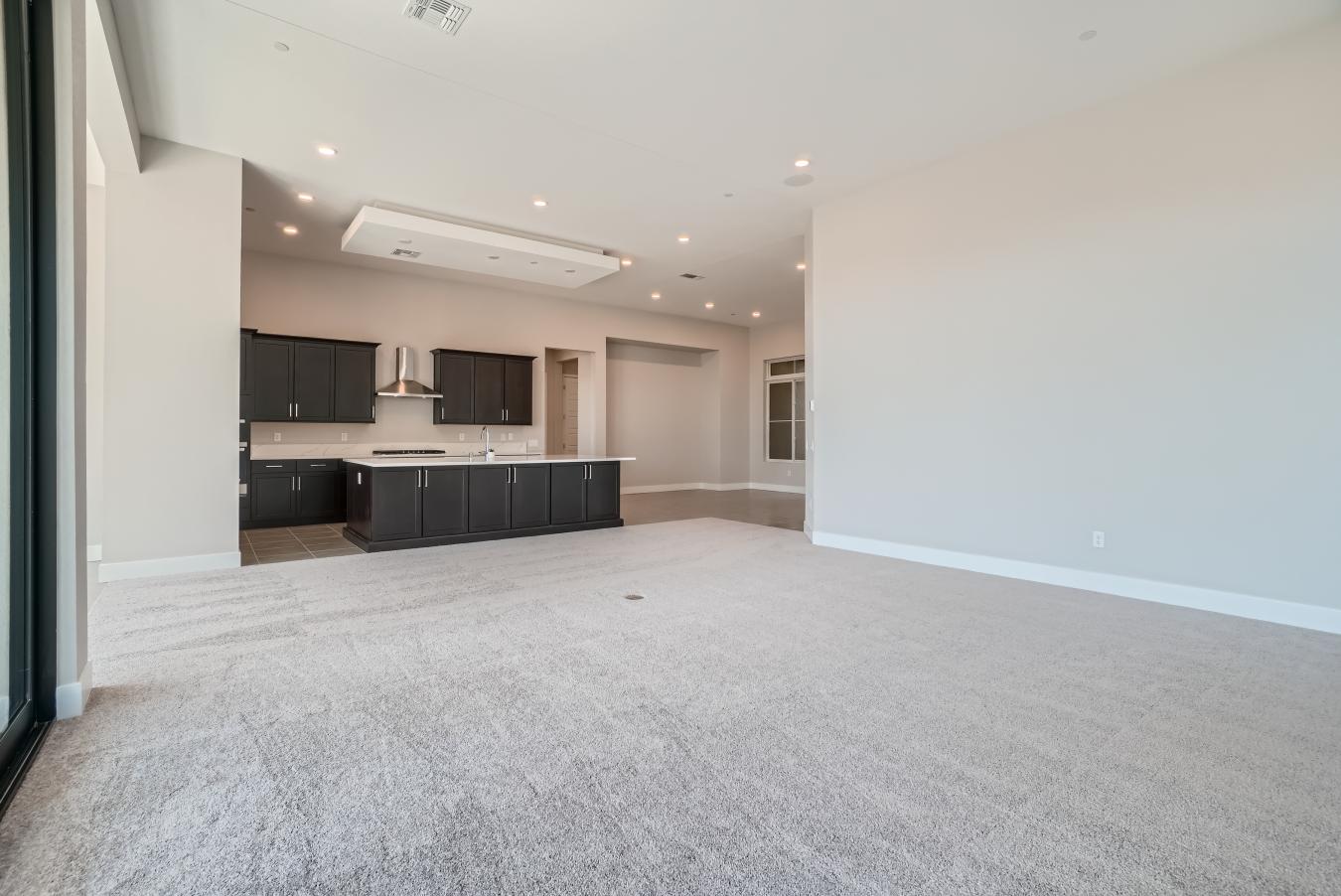 Beautiful brand new, never lived in single story Pulte home with 4 bed – image 7