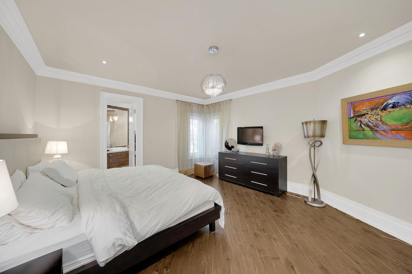 24 Dew Drop Court, Vaughan, Ontario, L6A 1E9, Canada, 6 Bedrooms Bedrooms, ,8 BathroomsBathrooms,Residential,For Sale,24 Dew Drop Court,1640886