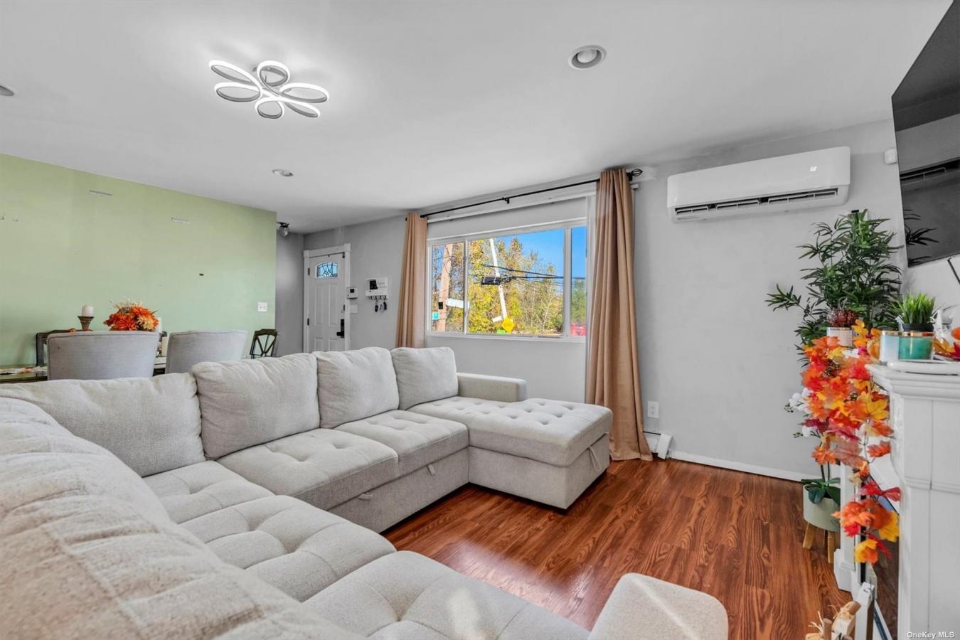 235-08 Bentley Road, Rosedale, NY, 11422, United States, 4 Bedrooms Bedrooms, ,3 BathroomsBathrooms,Residential,For Sale,235-08 Bentley Road,1641091