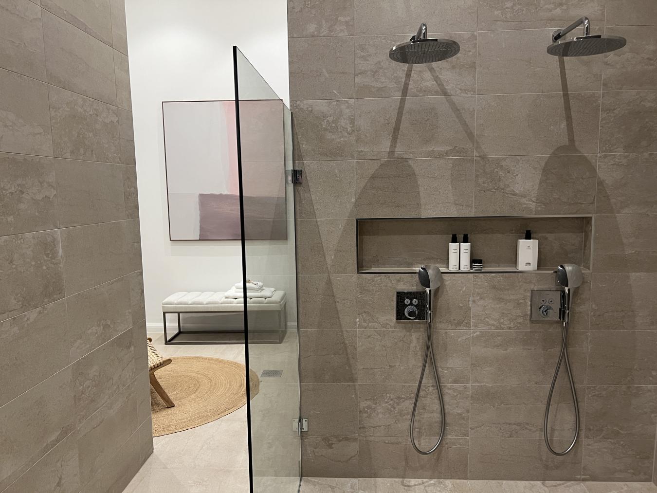 Crown Estate, Torland Drive, Oxshott, KT22, United Kingdom, 6 Bedrooms Bedrooms, ,8 BathroomsBathrooms,Residential,For Sale,Crown Estate, Torland Drive,1641042