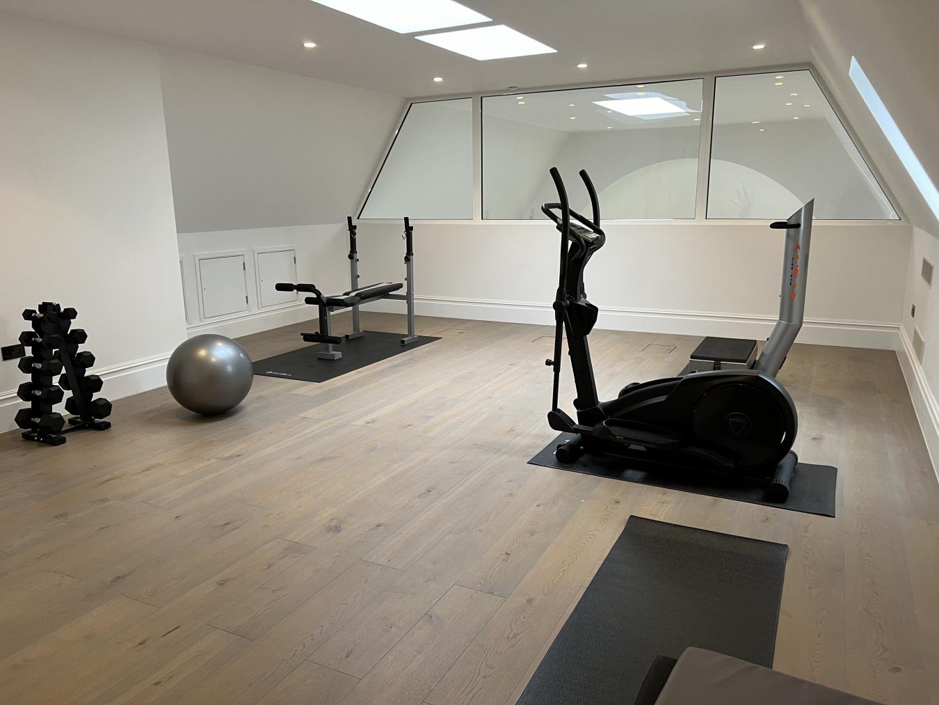 Crown Estate, Torland Drive, Oxshott, KT22, United Kingdom, 6 Bedrooms Bedrooms, ,8 BathroomsBathrooms,Residential,For Sale,Crown Estate, Torland Drive,1641042