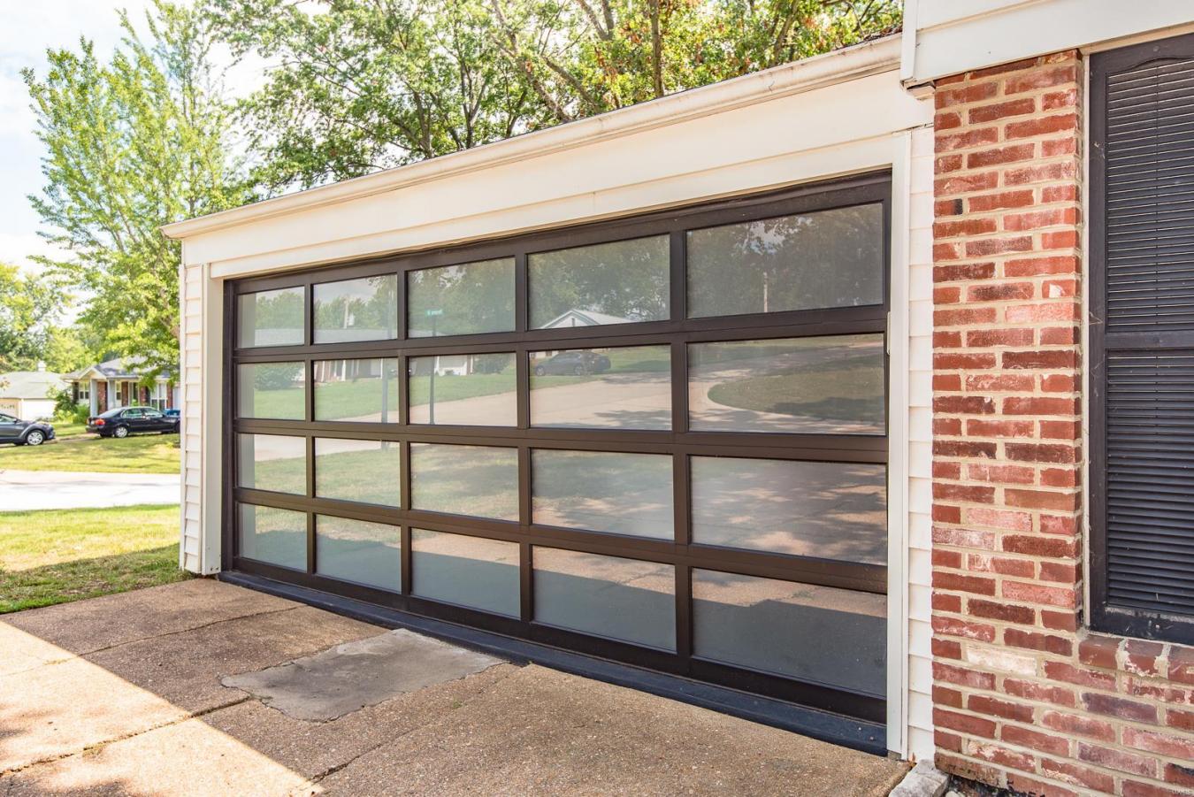 Wow, what a stunning space to call HOME featuring multiple entertainin – image 18