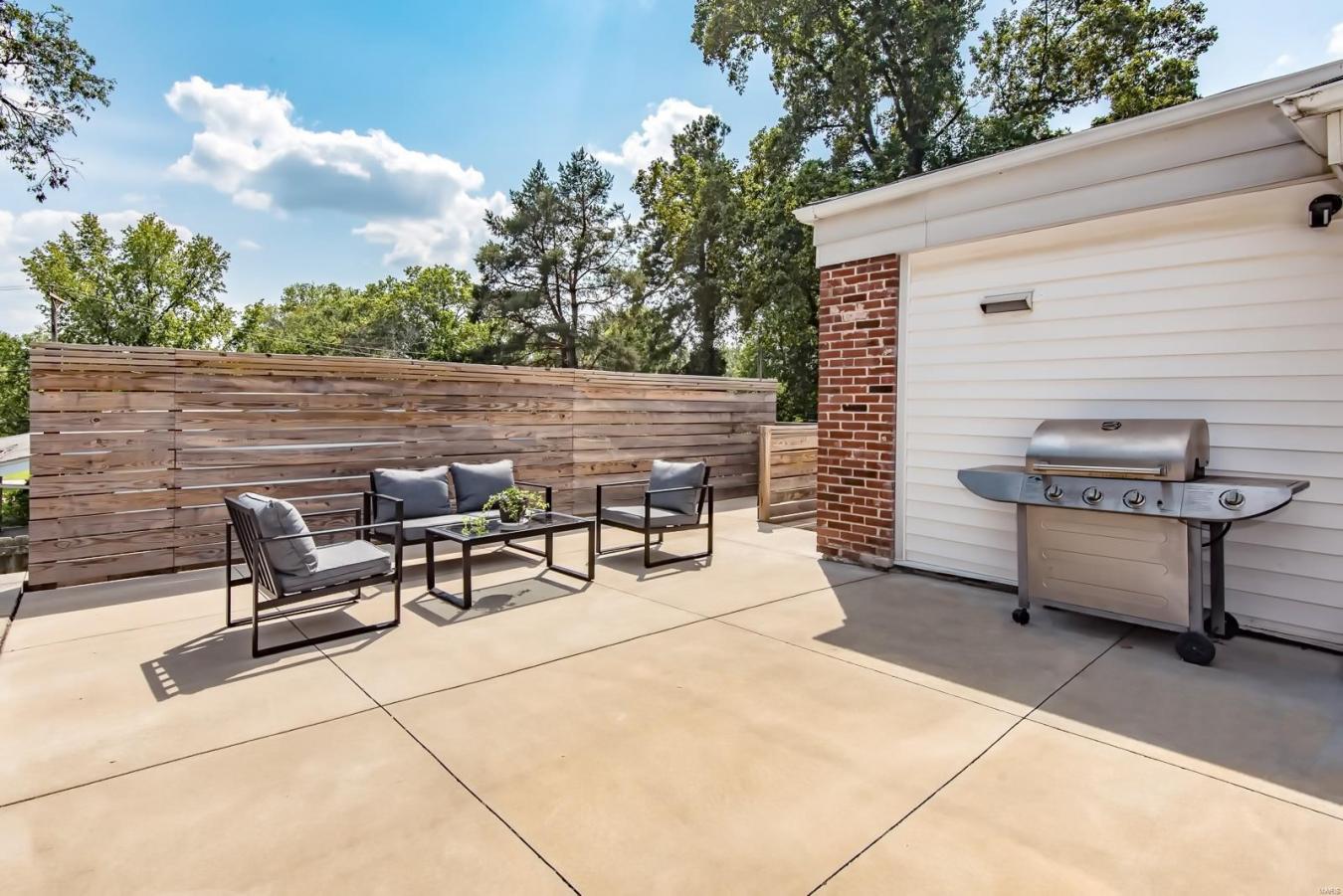 Wow, what a stunning space to call HOME featuring multiple entertainin – image 6