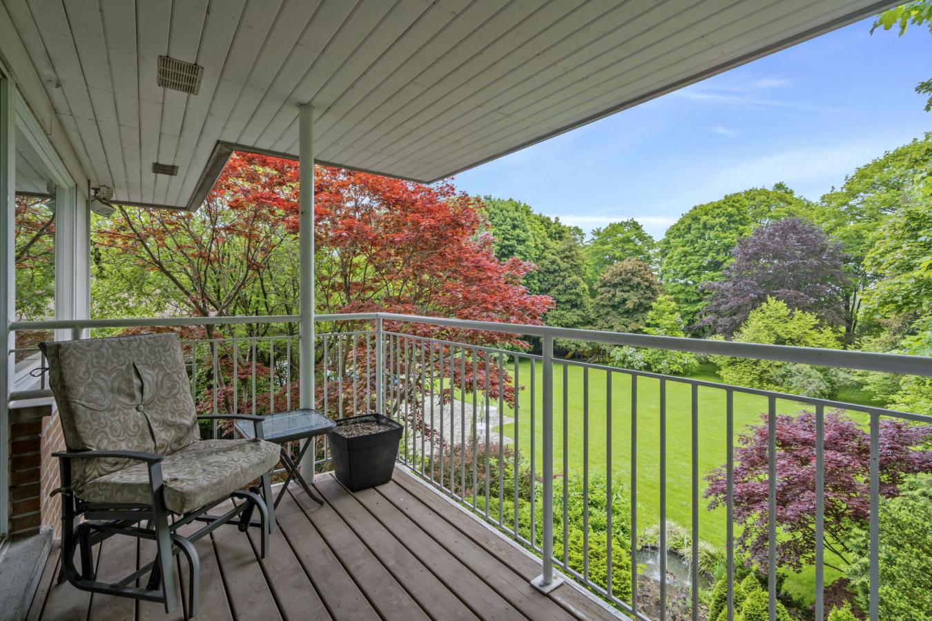 50 Park Lane Circ, Toronto, ON, M3C 2N2, Canada, 8 Bedrooms Bedrooms, ,16 BathroomsBathrooms,Residential,For Sale,50 Park Lane Circ,1640992