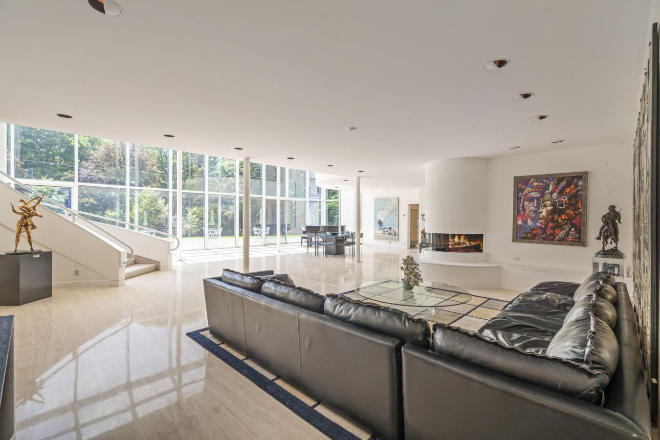50 Park Lane Circ, Toronto, ON, M3C 2N2, Canada, 8 Bedrooms Bedrooms, ,16 BathroomsBathrooms,Residential,For Sale,50 Park Lane Circ,1640992