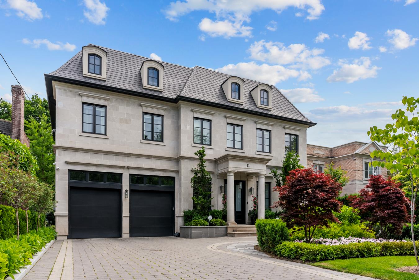 11 Ridgewood Rd, Toronto, Ontario, Canada, 4 Bedrooms Bedrooms, ,7 BathroomsBathrooms,Residential,For Sale,11 Ridgewood Rd,1640980