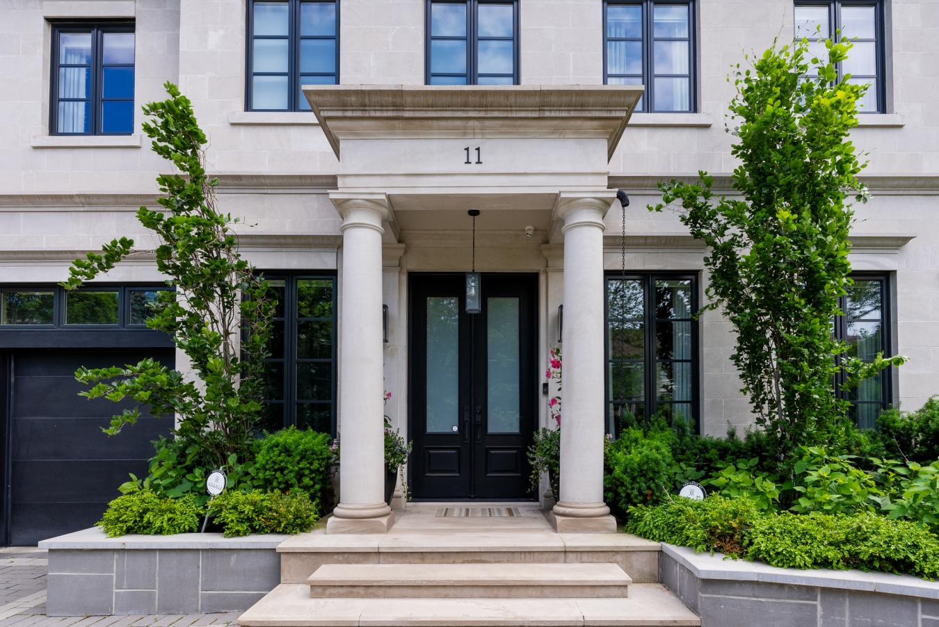 11 Ridgewood Rd, Toronto, Ontario, Canada, 4 Bedrooms Bedrooms, ,7 BathroomsBathrooms,Residential,For Sale,11 Ridgewood Rd,1640980