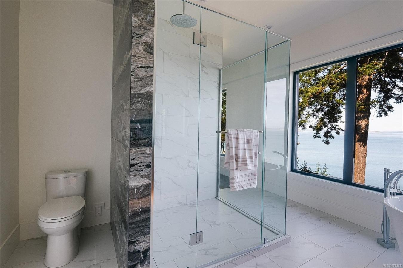 4599 Cordova Bay Road, Saanich, British Columbia, V8Y 2K1, Canada, 6 Bedrooms Bedrooms, ,6 BathroomsBathrooms,Residential,For Sale,4599 Cordova Bay Road,1640961