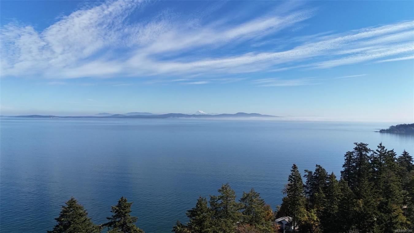 4599 Cordova Bay Road, Saanich, British Columbia, V8Y 2K1, Canada, 6 Bedrooms Bedrooms, ,6 BathroomsBathrooms,Residential,For Sale,4599 Cordova Bay Road,1640961