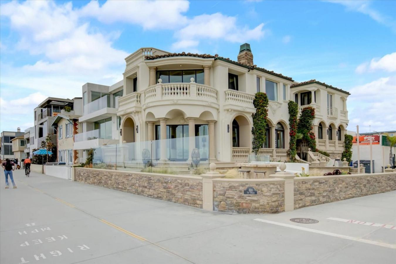 100 The Strand, Hermosa Beach, CA, 90254, United States, 5 Bedrooms Bedrooms, ,4 BathroomsBathrooms,Residential,For Sale,100 The Strand,1640936