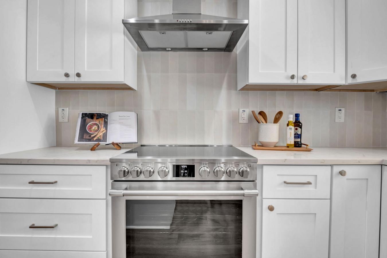 Tempe, Arizona, 85283, United States, 4 Bedrooms Bedrooms, ,3 BathroomsBathrooms,Residential,For Sale,1811719