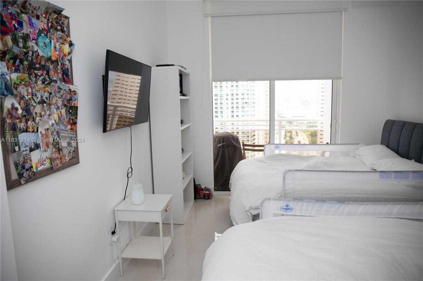 901 Brickell Key Boulevard # 3206, Miami, FL, 33131, United States, 3 Bedrooms Bedrooms, ,2 BathroomsBathrooms,Residential,For Sale,901 Brickell Key Boulevard # 3206,1641548